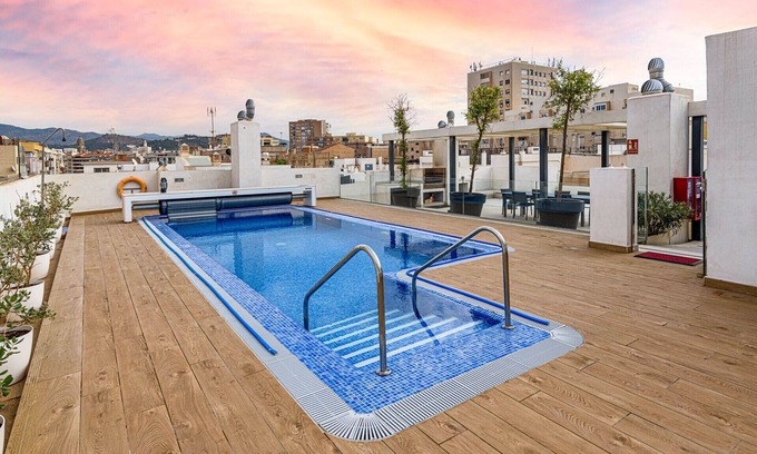 Plaza de Toros Vieja Apartment | Zambrano - Holiday apartment Malaga City