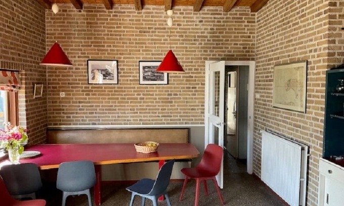 Westenschouwen Villa | Zeemeermin - Retro Beach House nestled in the dunes