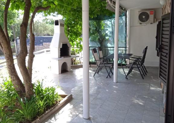 Starigrad House | Zele Koic