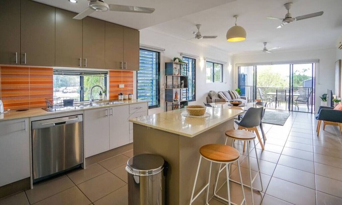 Nightcliff Apartment | ZEN NOMAD - 2BR Nightcliff Apartment
