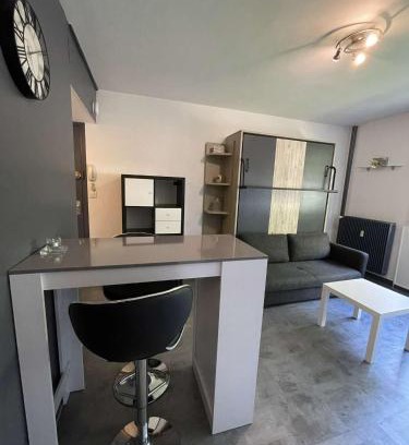 Chalons-en-Champagne Apartment | ZEN T1, 500m centre, proche gare, tout confort