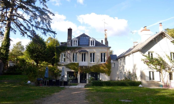 Saint-Jean-le-Blanc Bed & Breakfast | ZenBreak Sous les Toits