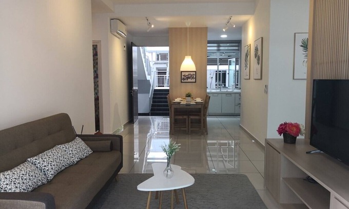 Taman Sutera Utama Condo | ZenCozyStay (new) 3r8pax townhouse 2m Sutera Mall