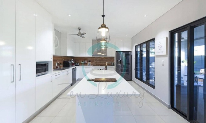 Johnston House | ZENHOUSE - 5BR Family with Private Pool
