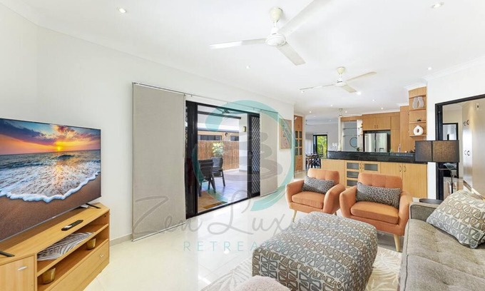 Bayview Apartment | Zenhouse (Bayview) 4BR Luxury Family Home Pool/BBQ