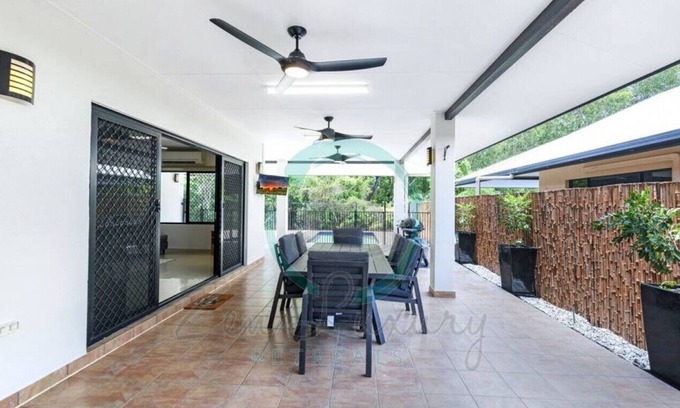 Bayview House | ZENHOUSE BAYVIEW 4BR Luxury Family Home