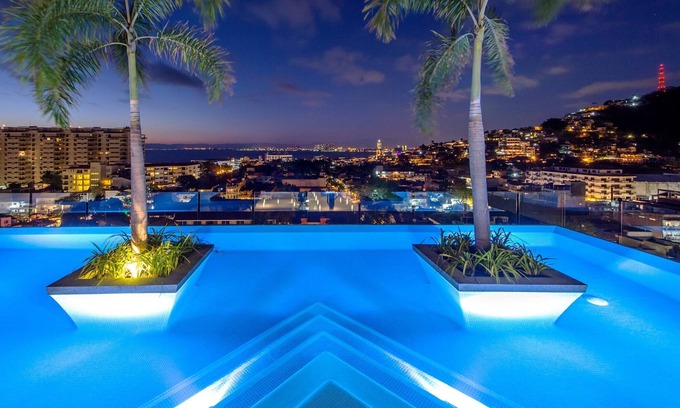 Emiliano Zapata Condo | Zenith Relaxing condo in Romantic Zone