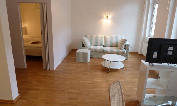 Innere Stadt Apartment | Zentrales 2-SZ Apartment am Ring (A10)
