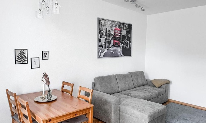 Chemnitz Apartment | Zentrum, 4Personen, privater Parkplatz, WiFi, modern, ruhig