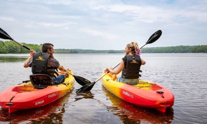 Canaan House | Zeus's Landing at Cottages of Maine Gradual beachfront, King Beds, Dog Friendly