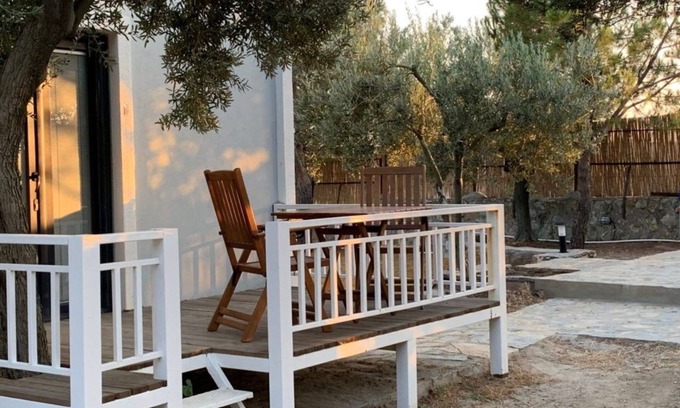 Bozcaada Hotel | Zeytinlibahçe Konukevi