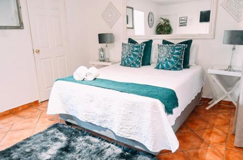 Boksburg House | Zhantique Guest House 1- Unit 5