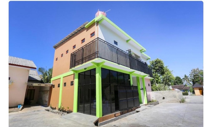 Salatiga House | Zidney Guesthouse Syariah