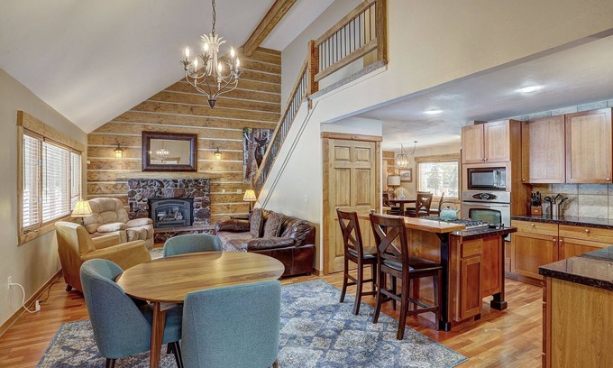 Breckenridge House | Ziggy Bear Lodge: 3 BR, 2.5 BA House in Breckenridge, Sleeps 8