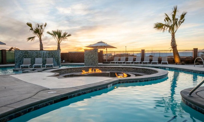 Hurricane House | Zion Village Oasis By The Pool