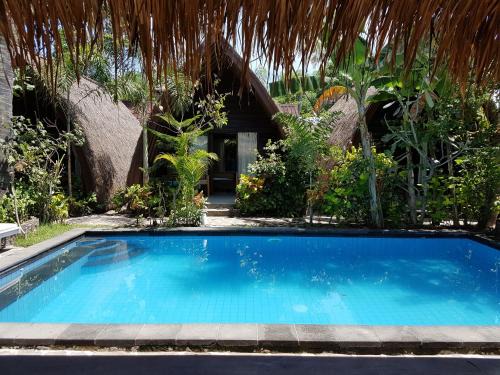Gili Air House | Zipp Bar Restaurant & Bungalows