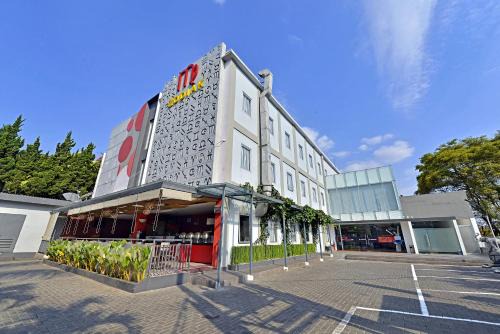 Bandung Hotel | Zodiak Sutami by KAGUM Hotels