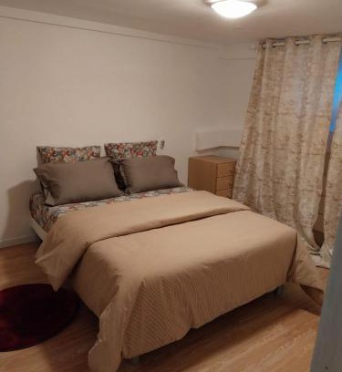 Savigny-sur-Orge Bed & Breakfast | Zoe 1