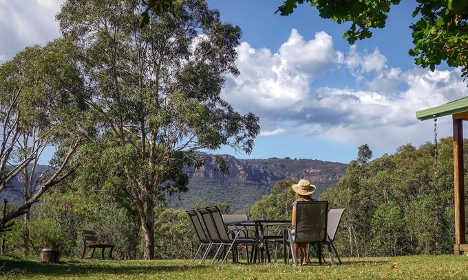 Megalong Valley House | Zoellas Megalong Valley. Secluded haven for family & friends. Abundant wildlife.