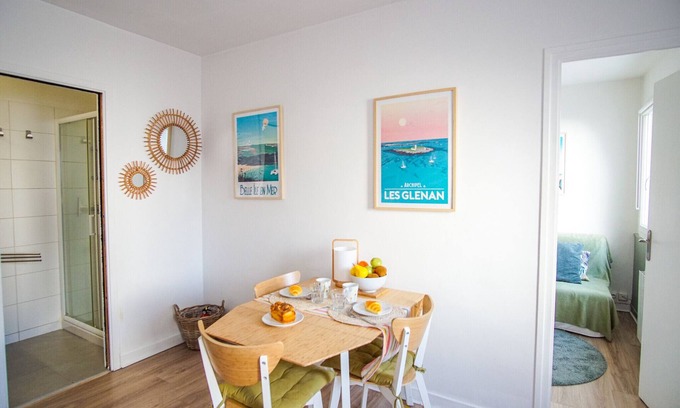 Concarneau Apartment | -ZOEY- Beau T1 bis avec parking