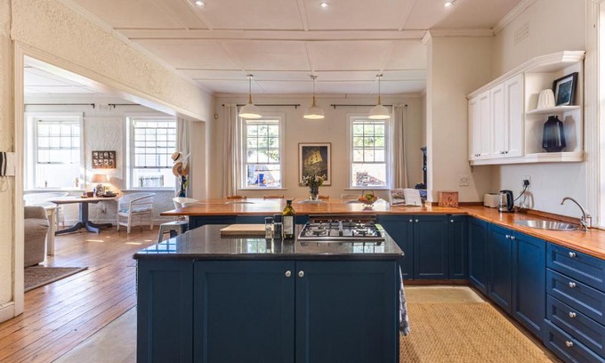 Kalk Bay Villa | Zonnendal Family Home in charming Kalk Bay