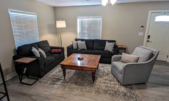 Wichita House | Zoobilee-on Zoo Blvd