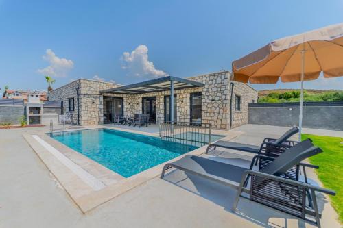 Fethiye City Center Hotel | Zora Beyaz Taş Villaları