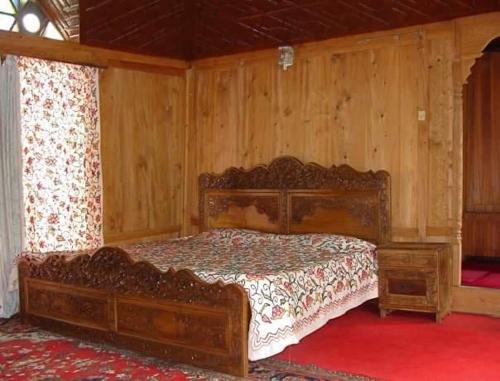 Rajbagh Boat Rental | Zulekha