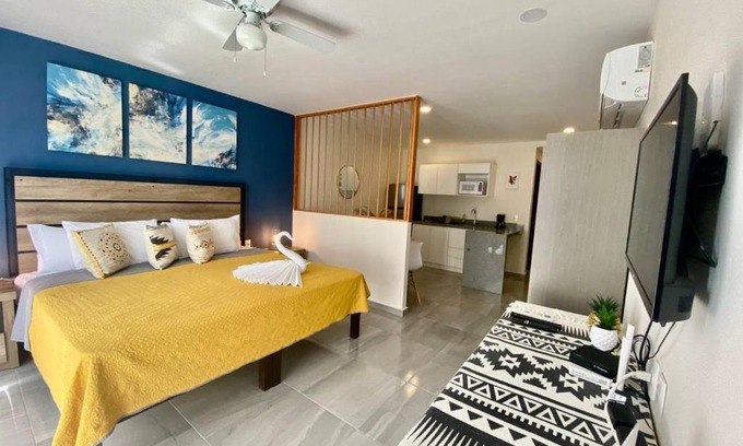 Gonzalo Guerrero Apartment | Zulim 34 studio. Super location!