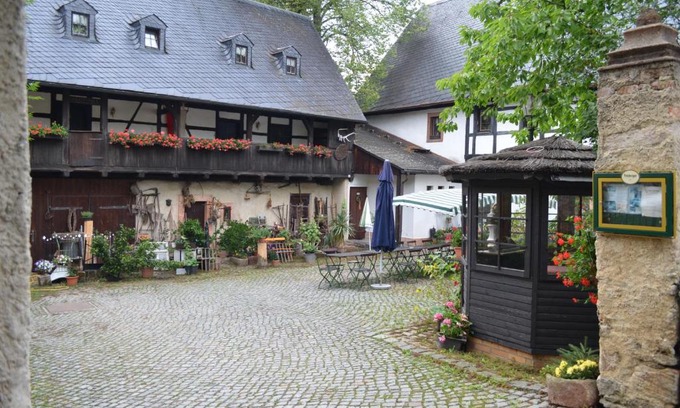 Burgstaedt Hotel | zum Frongut