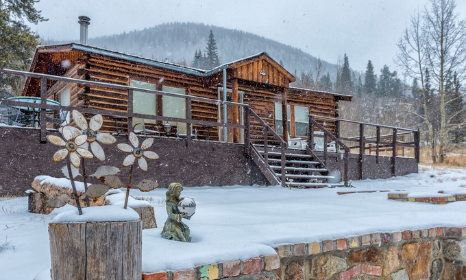 Leadville Cabin | Zuni Log Cabin Vacation Rentals