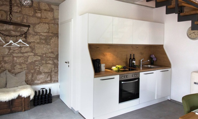 Filzen House | Zur alten Vine - New holiday home at the Permesang winery on the Saar