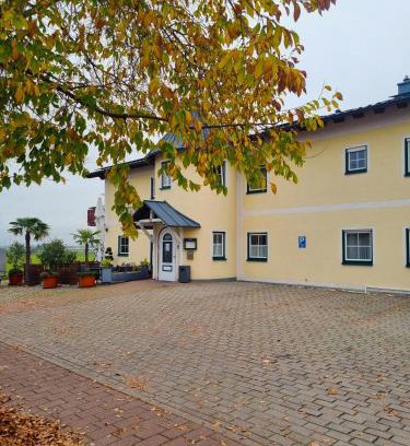 Dossenheim Hotel | Zur Turmstube