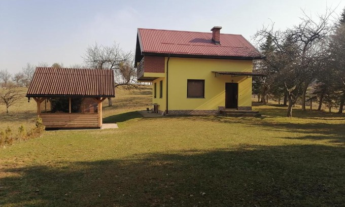 Visoko House | Zuta Kuca Sunca