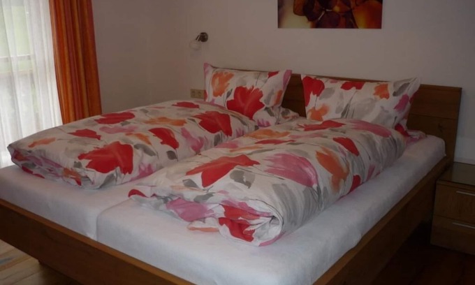 Reit im Winkl Apartment | Zwei-Raum Ferienwohnung mit Dusche/WC, Küchenzeile, Balkon