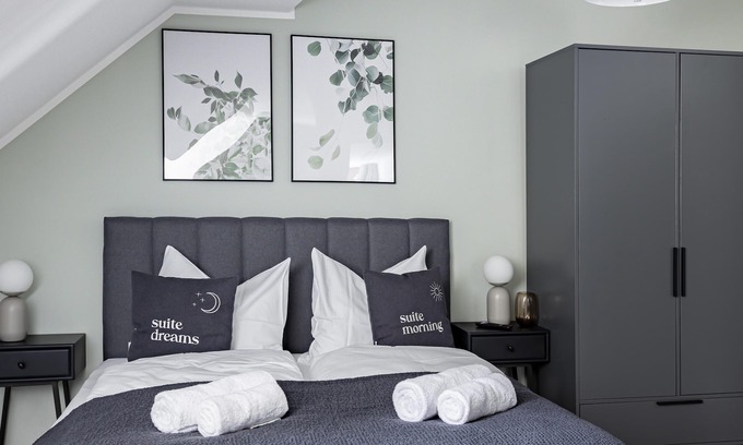 Zwickau Apartment | Zwickau Hauptmarkt | Suite L (LT)