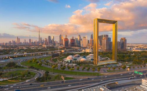DXB Traveler Hostel Near ADCB Metro Station