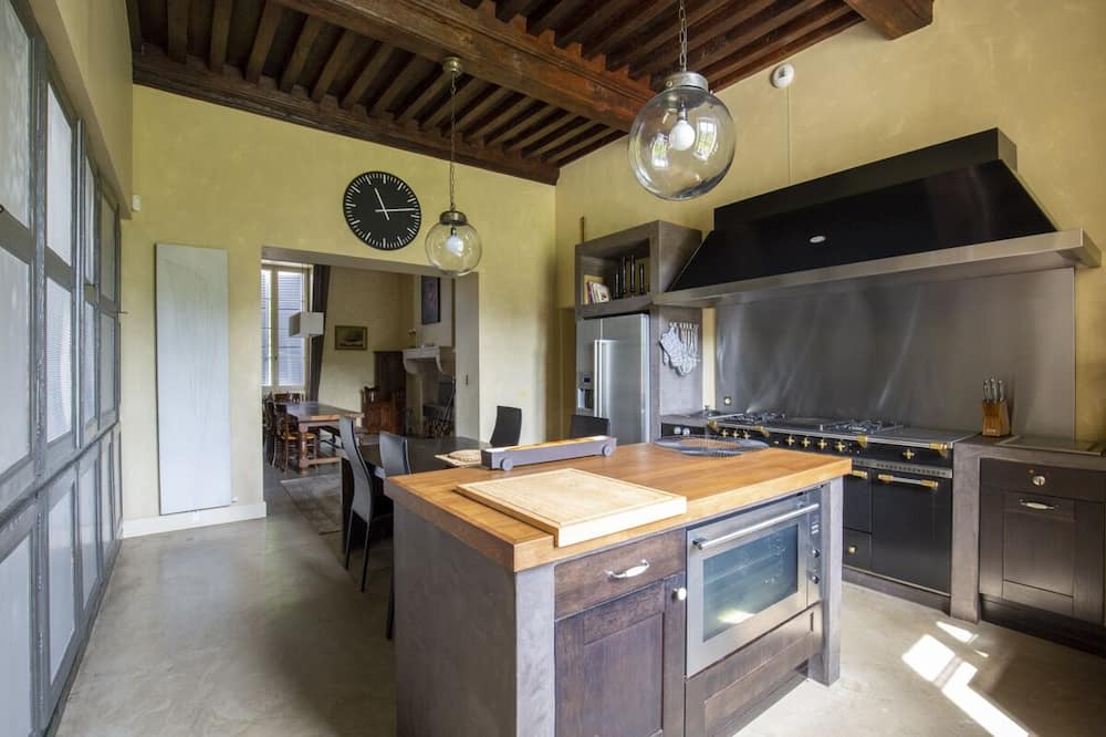 Photo of Kitchen in Saint-Loup-Geanges