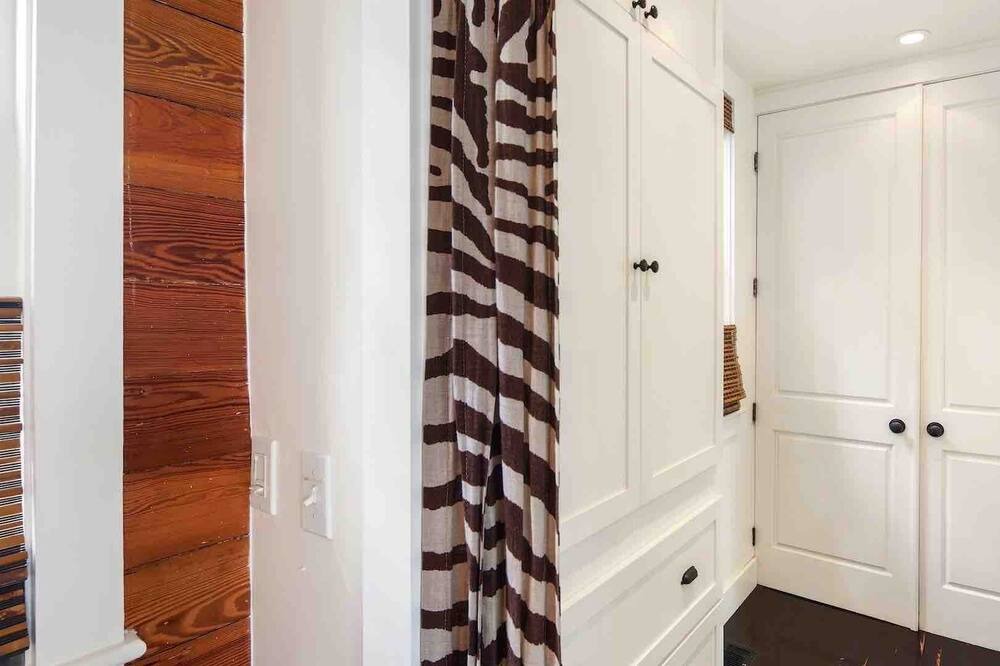 Photo of Bathroom in Historic Seaport