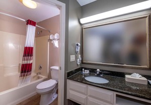 Red Roof Inn & Suites Wilson