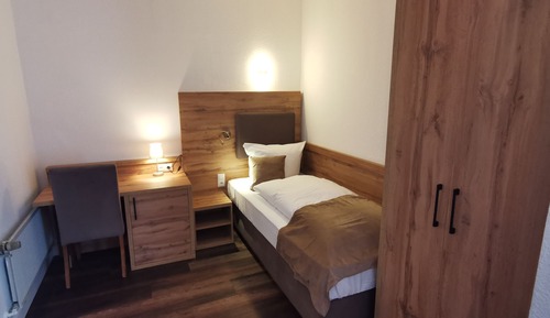 Economy Triple Room