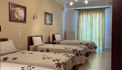 Classic Quadruple Room
