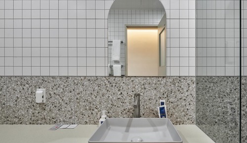 Room (VIP Relax Bath Salt Provided for Stay)