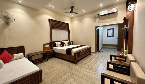 Deluxe Triple Room