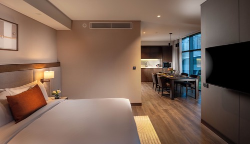 Deluxe Studio, 1 King Bed