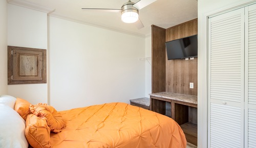 Deluxe Cabin