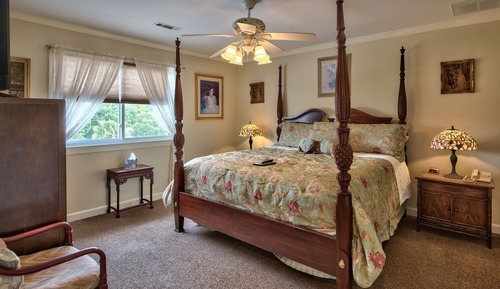 Standard Room, 1 King Bed