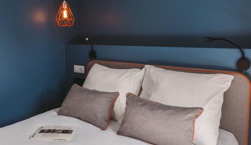 Flirtatious Room