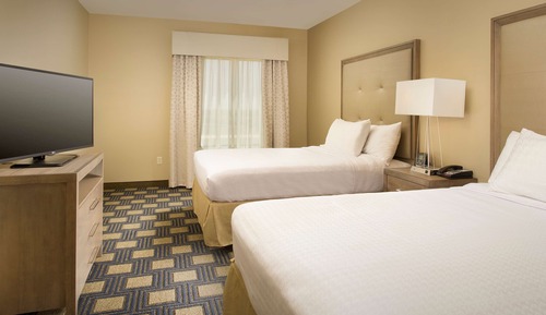 Suite, 2 Queen Beds, Accessible, Bathtub (Mobility & Hearing)