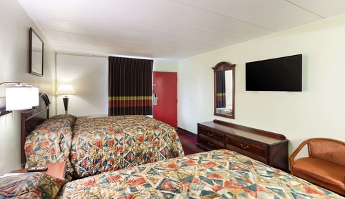 Standard Room, 2 Queen Beds, Smoking